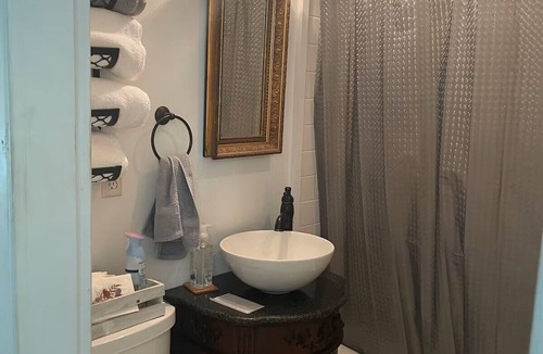 Washington Bed & Breakfast | Dubose room at Chantilly bed & breakfast in charming Washington GA
