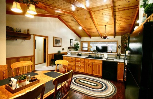 Pinetop House | Eagle Circle