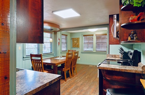 Gatlinburg Cabin | Easy Walk to Gatlinburg Strip! Cabin w/Hot Tub, Theater Room & Easy Parking