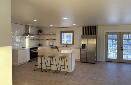 Willow House | Enchanting whole home on Nancy lake with WiFi in Willow Alaska!
