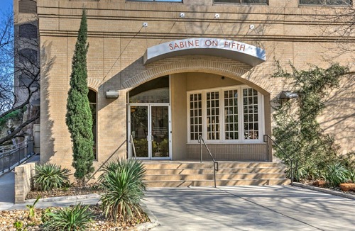 Downtown Austin Condo | Executive Rental in the Heart of Downtown