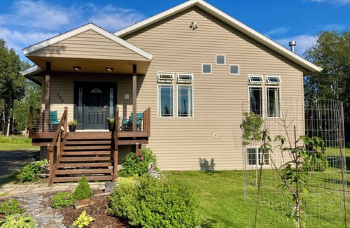 Kenai House | Expansive Kenai home near fishing, airport w/pool table, fire pit, gardens!
