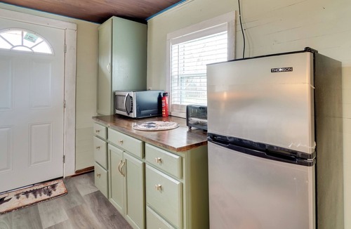 Townsend Cabin | Explore Cades Cove & Smoky Mtns! Restored Cabin