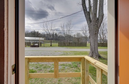 Townsend Cabin | Explore Cades Cove & Smoky Mtns! Restored Cabin