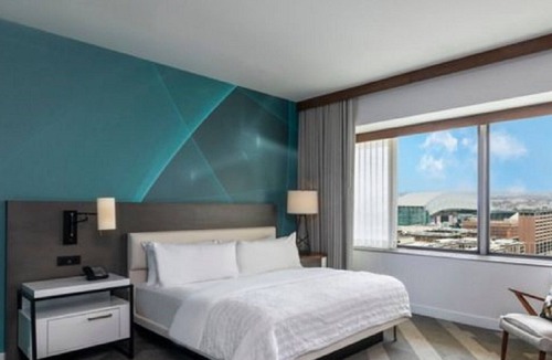 Downtown Houston Hotel | Explore the Houston Zoo! Four Classy Units, Perfect for a Family Vacation!