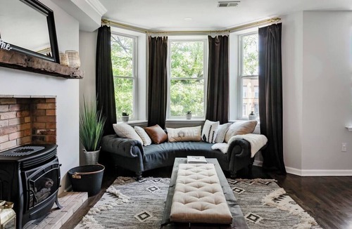 North End House | Exquisite 8-Bedroom Retreat in Historic Boston