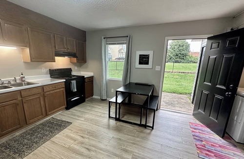 Hickory Apartment | Extended Stay NE Hickory 2 Bed, 1.5 Bath, Workspace, Washer Dryer, Easy Commute