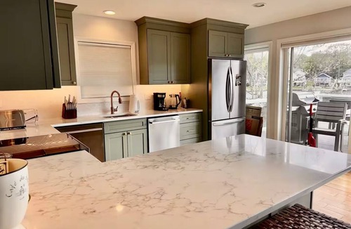 Winchester House | Family-Friendly Highland Lake Waterfront w/Private Dock & Shallow Walk-In — 5BR