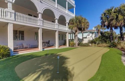 Isle of Palms House | Family Home-11 Bedroom Pool Hot Tub Billiard Room Elevator Putting Green - Sea Palace