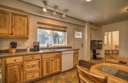 Fritz Creek House | Family Retreat ~ 8 Mi to Downtown + Bishops Beach!