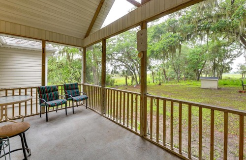 Beaufort House | Family Retreat in Beaufort: 3 Mi to Historic Dtwn