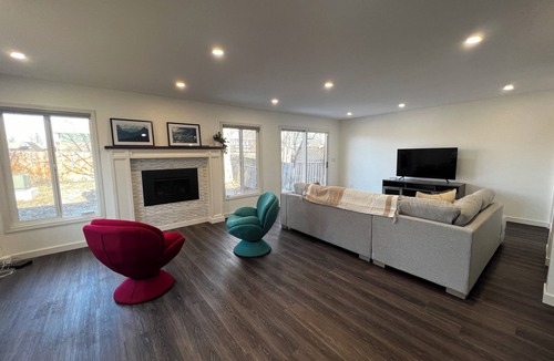 Turnagain House | Family sized home minutes from the airport. Your Alaska base camp!
