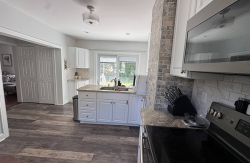 Albion Apartment | FIFA World Cup Stay. Near I-95 & Route 1