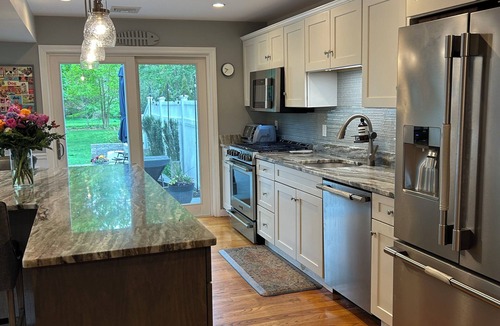Dedham House | FIFA World CUP Updated historic home located near Gillette Stadium.