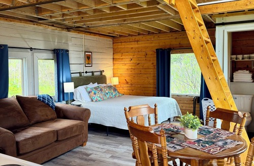 Ninilchik Cabin | Fireweed Cabin on the Cook Inlet, Basecamp for all your Alaskan adventures!
