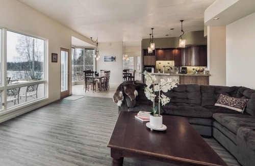 Kalifornsky House | Fish the Kenai while staying at this 7300 sq. foot home on the river.
