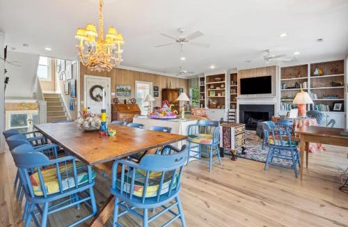 Debordieu Colony House | Folk Art Oasis
