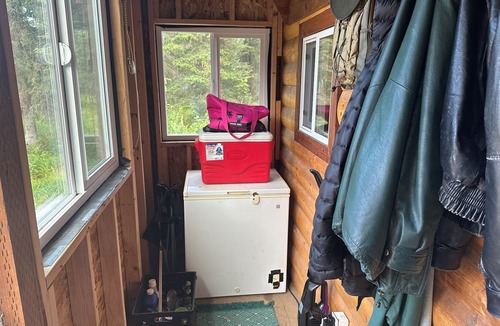 Kalifornsky Cabin | Glamping Alaska Style - 5 Minutes to Kasilof Beach