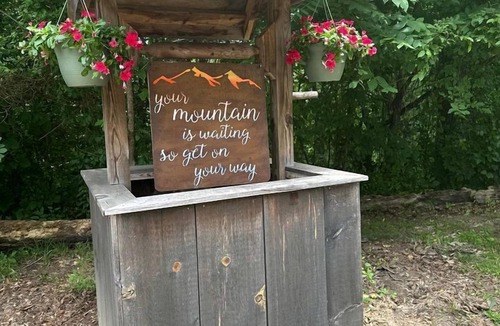 Cullowhee House | Gorgeous Cozy Yurt for a Unique Romantic Glamping Experience near Cullowhee, North Carolina