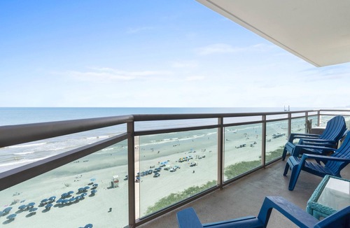 Crescent Beach Condo | Gorgeous Rare Corner "C" Wrap-Around Oceanfront Bahama Sands 3BR/3BA Ocean Drive