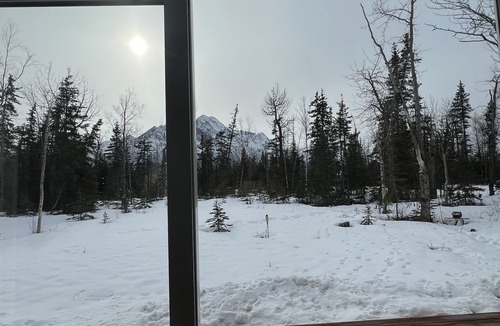 Butte Cabin | Gorgeous Tiny home with stunning views. Access to Alaskas most renowned hiking