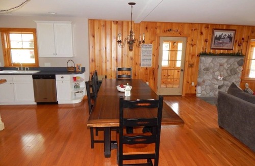 Laconia House | Gorgeous Waterfront with Dock & Mountain Views on Winnisquam - Sleeps 10