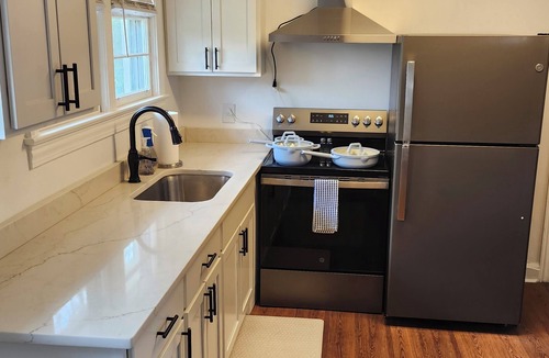 Wade Hampton House | Great House In Taylors Just Minutes To Downtown Greenville