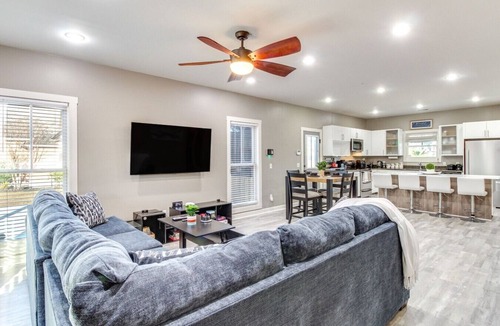 Eden House | Guyton Home w Pool, Theater & Arcade!