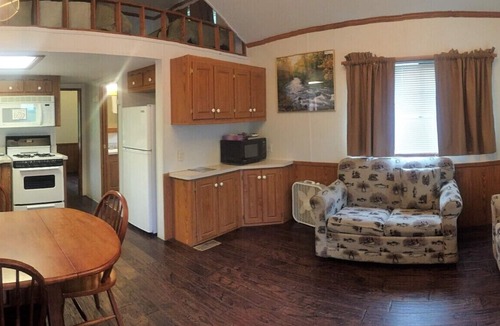 Cooper Landing Cabin | Gwin's Lodge Spruce Chalet #6