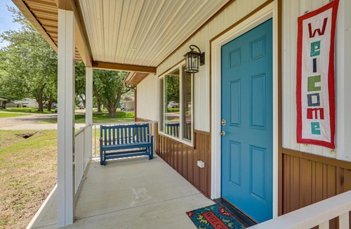 Hamilton House | Hamilton Charm Place, 4 Bdrm, 2 Bath, Step-Free
