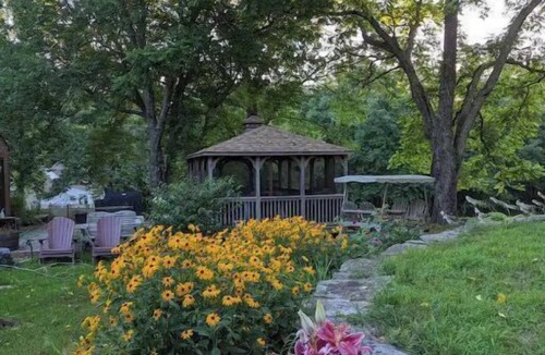 Baltic House | Hanover Vineyards