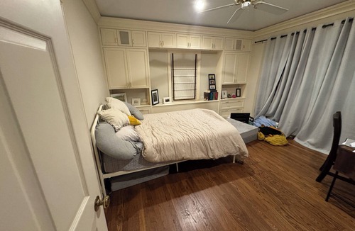Boulevard Oaks House | Heart of Houston five bedroom near everything