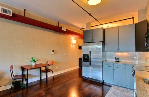 Historic District - North Condo | Heated Pool Access | 5*Clean | Flex Cancelation