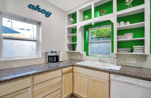 San Jacinto House | Hi there, how's it going?