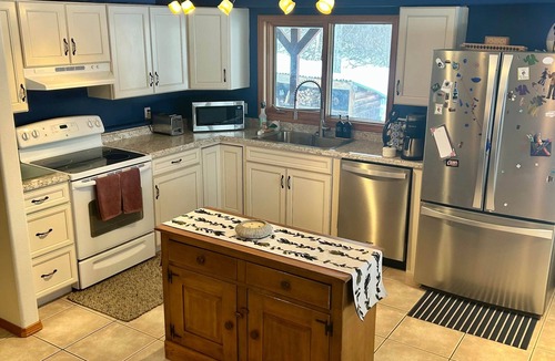 Hillside East House | Hillside Haven Anchorage