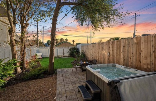 San Jacinto House | *Historic District* Hot Tub | Fire Pit