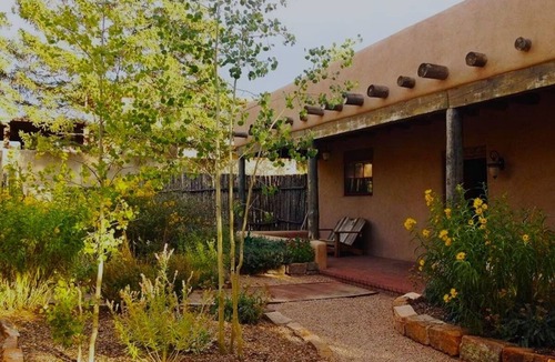 Historic Eastside House | Historic East side. Peaceful garden. Walk to the Plaza & Canyon Rd