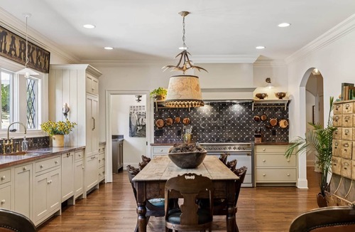 Leipers Fork House | Historic Leiper's Fork Inn