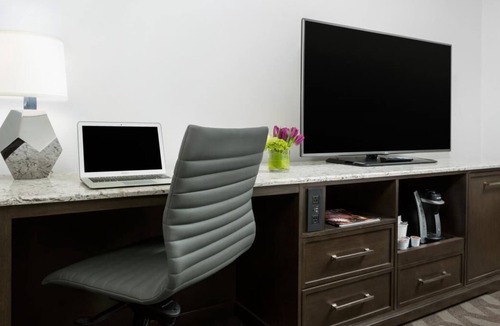 Downtown Boston House | History Lover’s Escape, 3 Modish Units, Library!