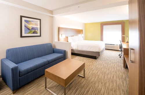 Stone Mountain Hotel | Holiday Inn Express Atlanta-Stone Mountain by IHG