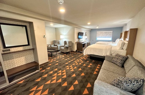 Downtown Kansas City Hotel | Holiday Inn Kansas City Downtown by IHG