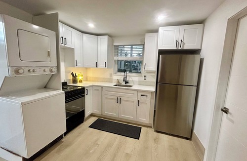 Hollywood Lakes Apartment | Hollywood Apartment, Amazing Location- Walk to Beach!