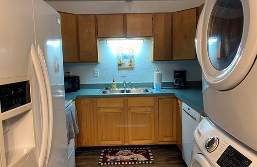 Russian Jack Park Apartment | Home Away From Home