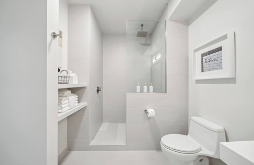 North Charleston Hotel | Hotel Circulo - Park Circle - Suite 320
