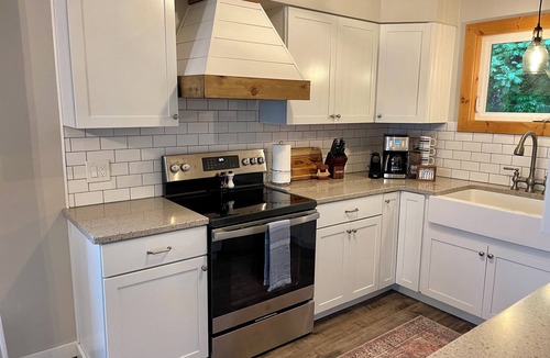 West Juneau Condo | Humble Halibut - Juneau Ocean Front Retreat Douglas Island - Juneau, Alaska