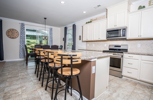 Bowling Green House | Immaculate home very spacious beautiful neighborhood.