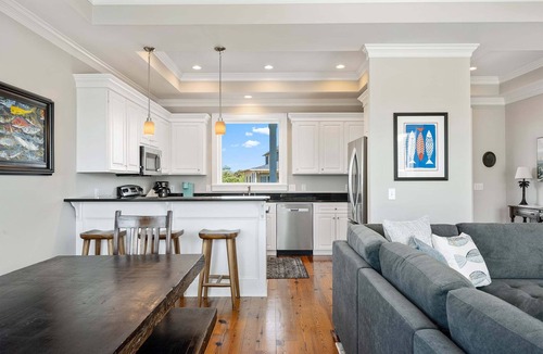 Beachwalk House | Immaculate Low Country Oasis on Harbor Island