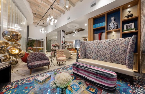 Crossroads Arts District Apartment | Insta-Worthy Oasis steps from Nightlife with Amazing Amenities 305