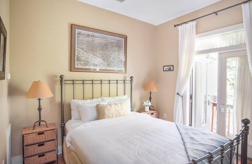 Historic District - North Apartment | Intimate Studio Hideaway Perfect for Couples by Lucky Savannah