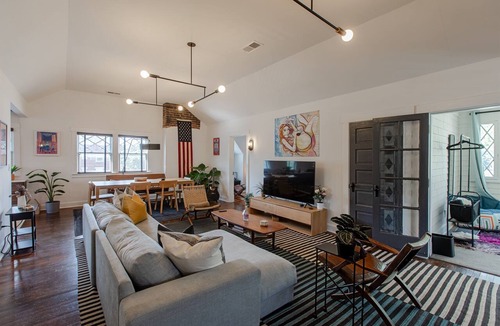 Hanover Place Apartment | Ivy House | Crossroads | 2nd & 3rd Floors